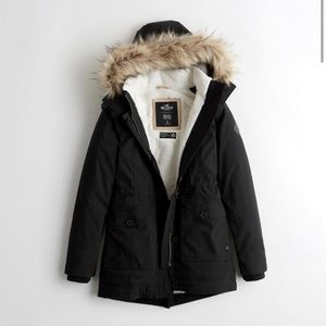 Hollister Black Cozy Lined Parka